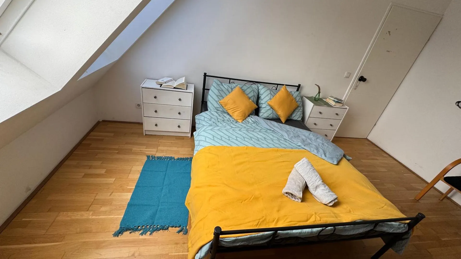 Charmantes Zimmer Nahe Schloss Schoenbrunn - Gemuetlich Und Zentral Vienna Homestay